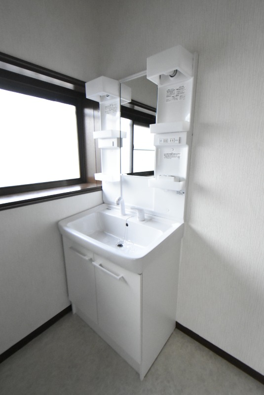 ��ʌ�����s�x�m���P���ڂ̃A�p�[�g�̐��ʏ�