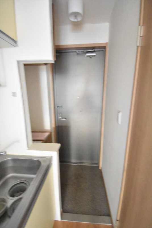 ��ʌ��������܎s��{����ؒ��R���ڂ̃A�p�[�g�̌���