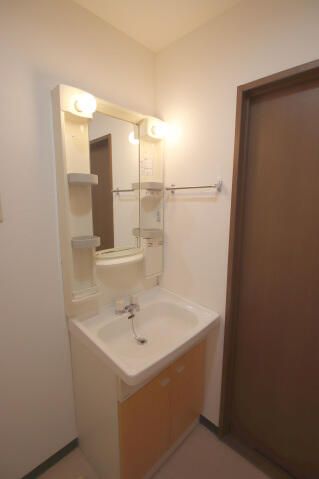 ��ʌ��������܎s����O���U���ڂ̃}���V�����̐��ʏ�