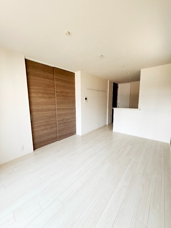 ��ʌ��������܎s������{�����Q���ڂ̃}���V�����̋��ԁE���r���O