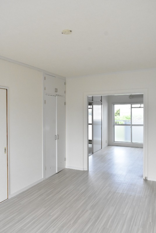 ��ʌ�����s����w���R���ڂ̃}���V�����̋����E���r���O