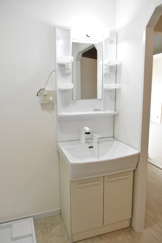 ��ʌ�����s����w���R���ڂ̃}���V�����̐��ʏ�