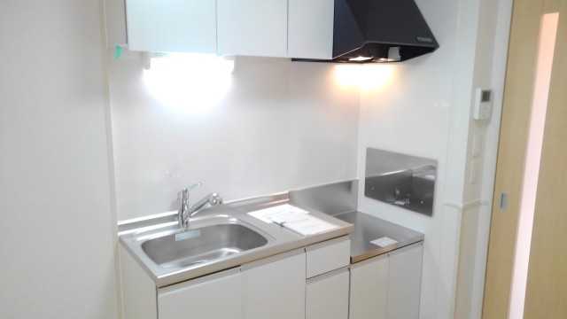 ��ʌ������s�ٓV�P���ڂ̃A�p�[�g�̃L�b�`��