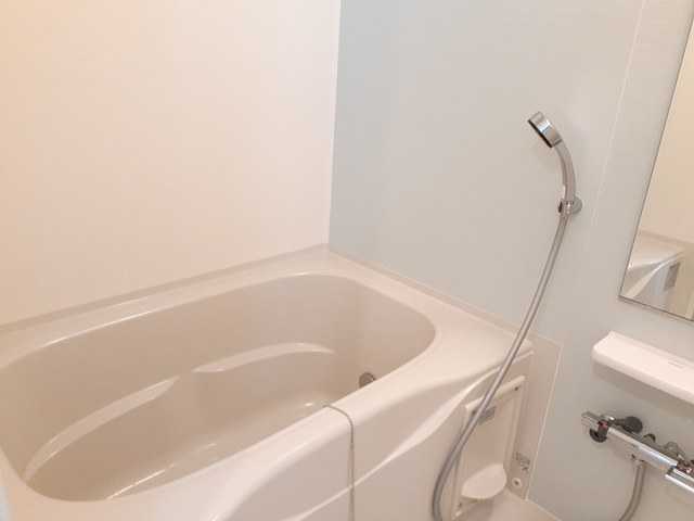 ��ʌ������s�ٓV�P���ڂ̃A�p�[�g�̃o�X