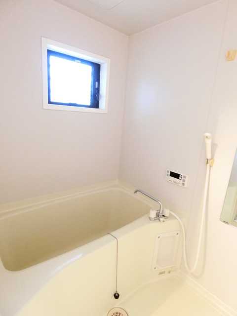 ��ʌ��k�����S�ɓޒ������R���ڂ̃A�p�[�g�̃o�X