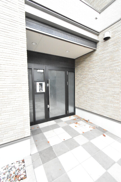 ��ʌ�����s�厚�����q�V�c�̃A�p�[�g�̃G���g�����X