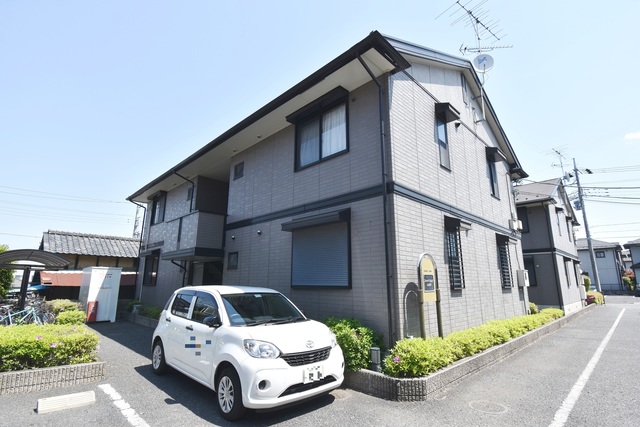 ��ʌ��������܎s��{��k�ܒ��Q����166-3�̃A�p�[�g�̌����O��