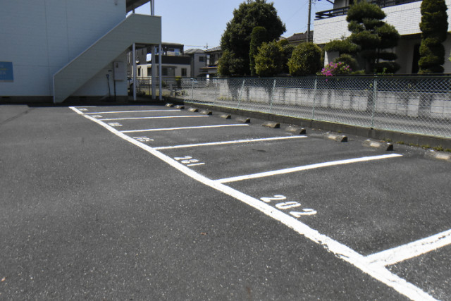 ��ʌ��������܎s��΋���S���ڂ̃A�p�[�g�̒��ԏ�