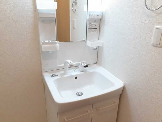 ��ʌ������s�ٓV�P���ڂ̃A�p�[�g�̐��ʏ�