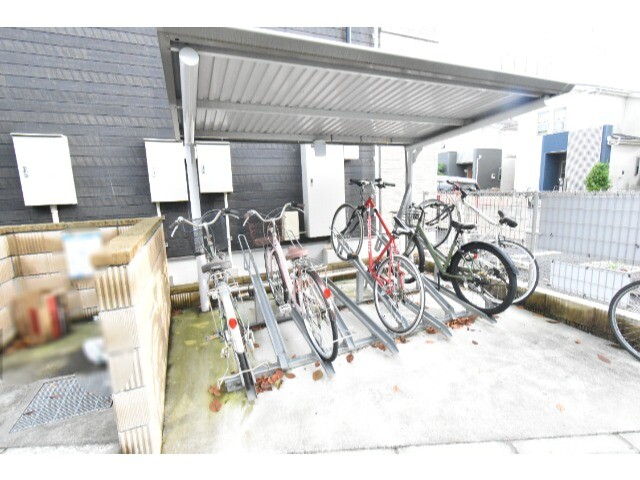 ��ʌ�����s�厚�����q�V�c�̃A�p�[�g�̂��̑�