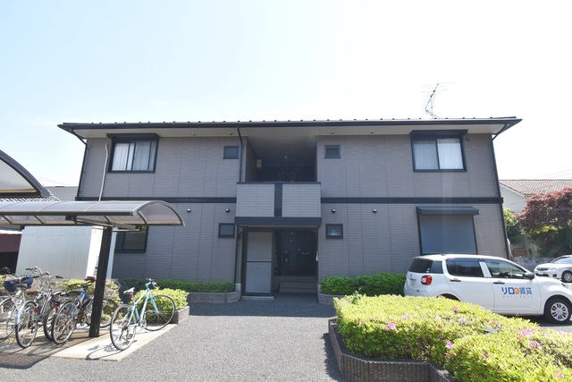 ��ʌ��������܎s��{��k�ܒ��Q���ڂ̃A�p�[�g�̃G���g�����X