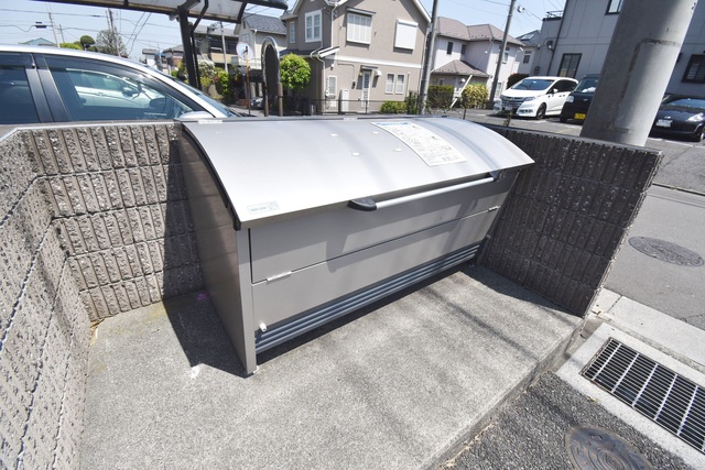 ��ʌ��������܎s��{��k�ܒ��Q���ڂ̃A�p�[�g�̂��̑�