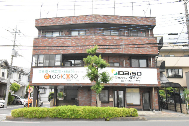 ��ʌ�����s������S����18-22�̃}���V�����̌����O��