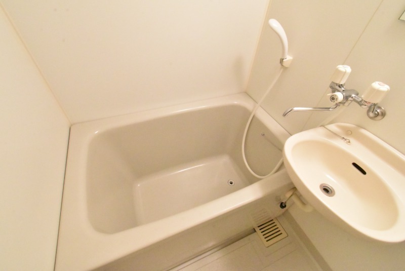 ��ʌ�����s������S���ڂ̃}���V�����̃o�X