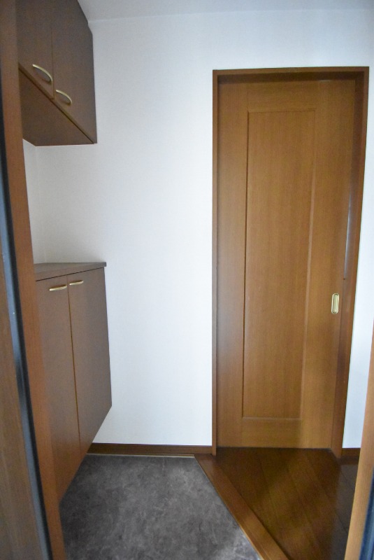 ��ʌ��������܎s�k��������Q���ڂ̃A�p�[�g�̌���