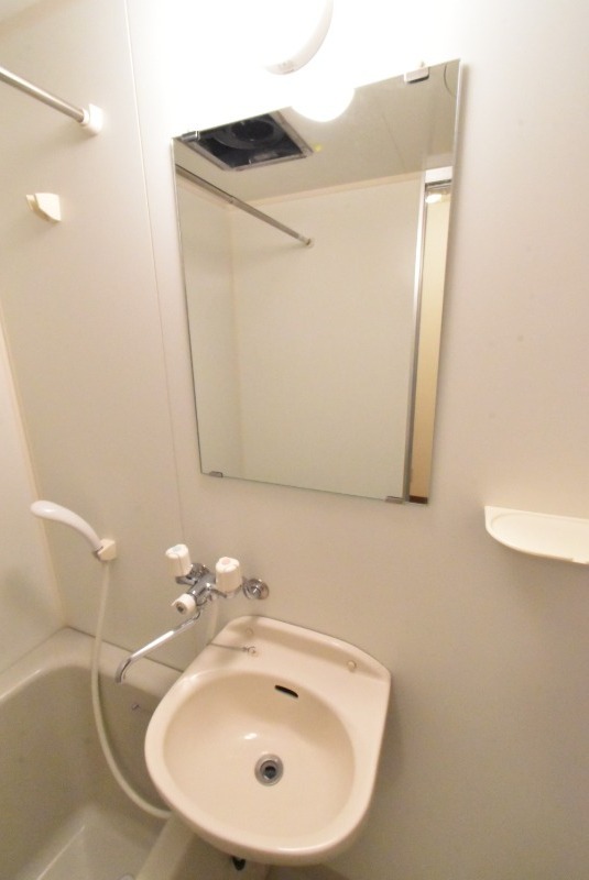 ��ʌ�����s������S���ڂ̃}���V�����̐��ʏ�