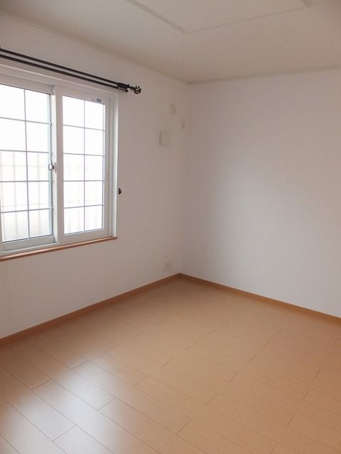 ��ʌ��������܎s��΋�{���Q���ڂ̃A�p�[�g�̂��̑������E�X�y�[�X