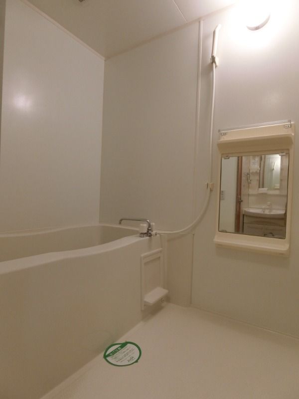 ��ʌ��������܎s��{��㏬���̃A�p�[�g�̃o�X