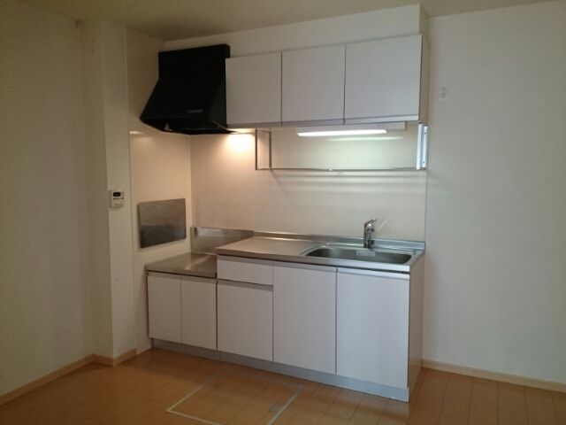 ��ʌ�����s�厚���s�g���̃A�p�[�g�̃L�b�`��