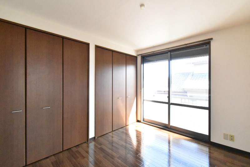 ��ʌ��������܎s���厚��J���̃A�p�[�g�̂��̑������E�X�y�[�X