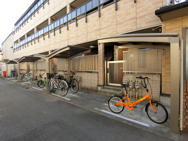 ��ʌ��������܎s��{��㏬���̃A�p�[�g�̂��̑�