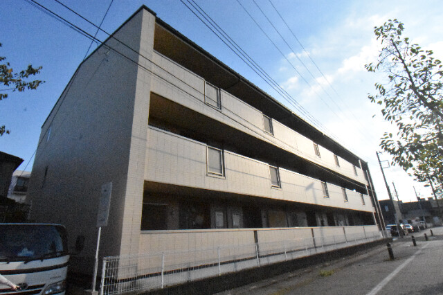 ��ʌ��k�����S�ɓޒ����h��P���ڂ̃}���V�����̌����O��