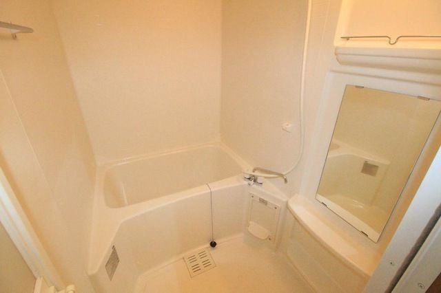 ��ʌ������s�ٓV�Q���ڂ̃}���V�����̃o�X