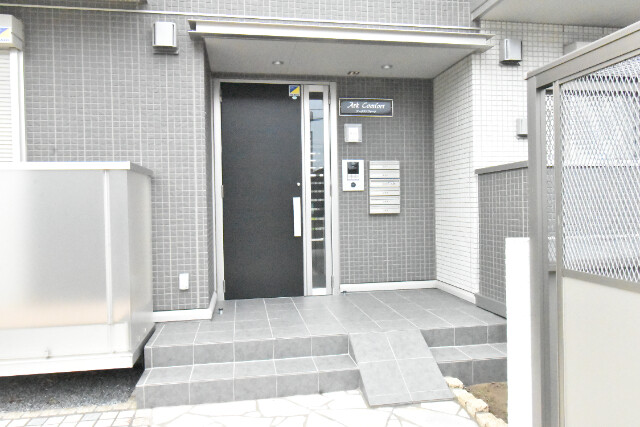 ��ʌ��z�J�s���C�N�^�E���Q���ڂ̃A�p�[�g�̃G���g�����X