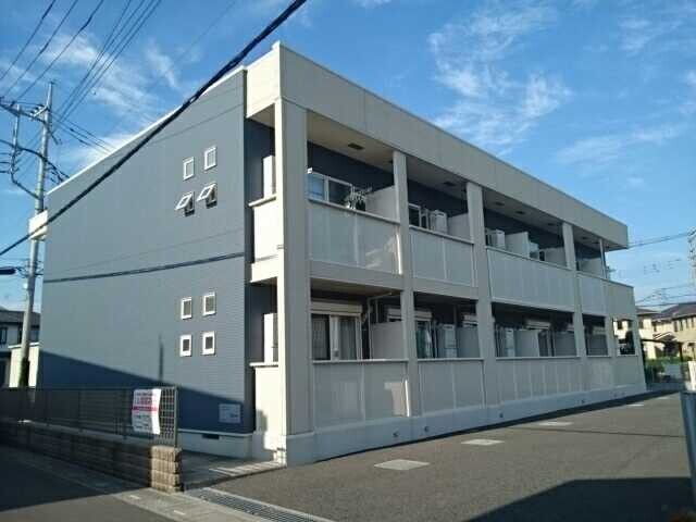 ��ʌ������s�V�����S���ڂ̃A�p�[�g�̃G���g�����X