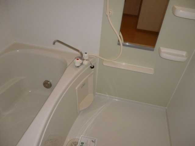 ��ʌ��k�����S�ɓޒ��厚�����̃A�p�[�g�̃o�X