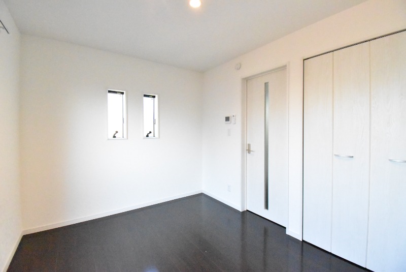 ��ʌ�����s�≺���Q���ڂ̃A�p�[�g�̋��ԁE���r���O