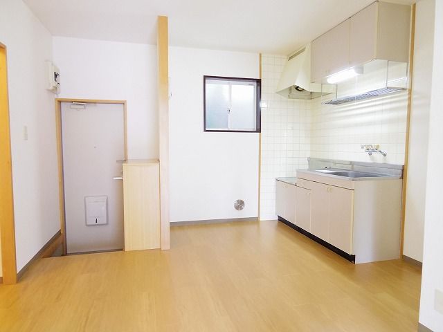 ��ʌ�����s�����R���ڂ̃}���V�����̋��ԁE���r���O