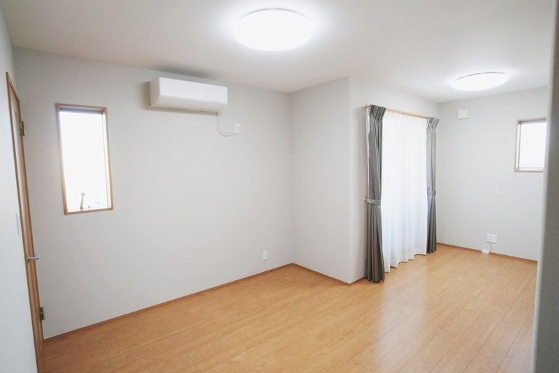 ��ʌ�����s�厚���s�����̃e���X�n�E�X�̎��[