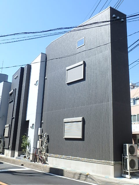 ��ʌ��������܎s��{����ؒ��S����142-1�̃A�p�[�g�̌����O��