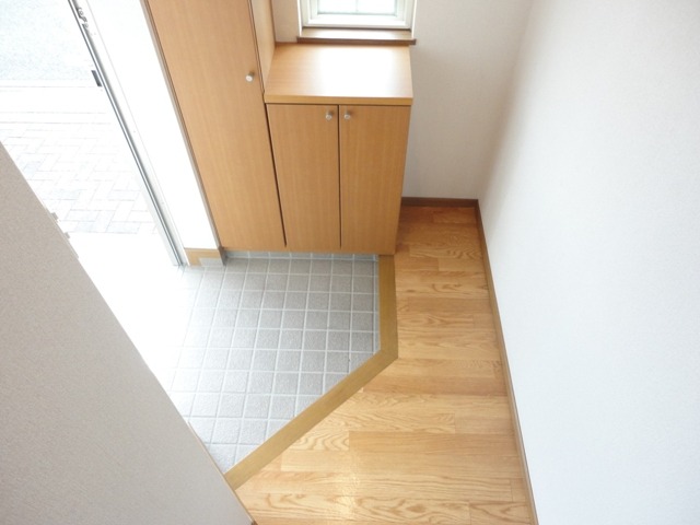 ��ʌ��������܎s�k����i���Q���ڂ̃A�p�[�g�̌���