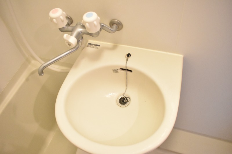 ��ʌ��������܎s��{����ؒ��S���ڂ̃A�p�[�g�̐��ʏ�