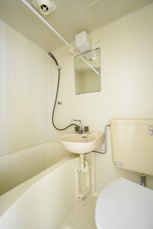 ��ʌ�����s�厚�����̃A�p�[�g�̃o�X