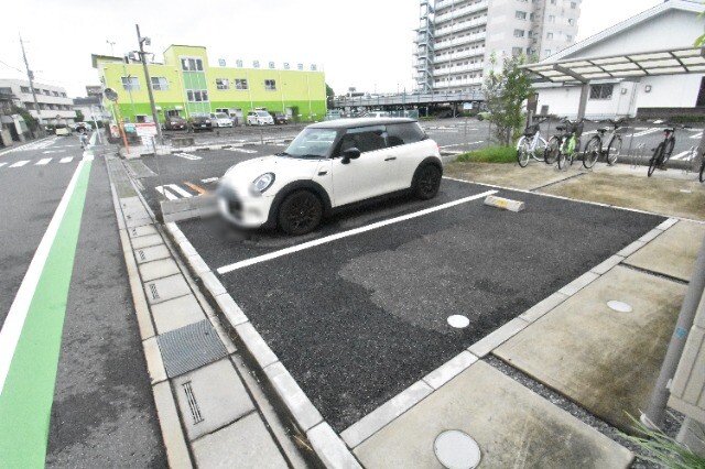 ��ʌ��������܎s�����擌��{�V���ڂ̃}���V�����̒��ԏ�