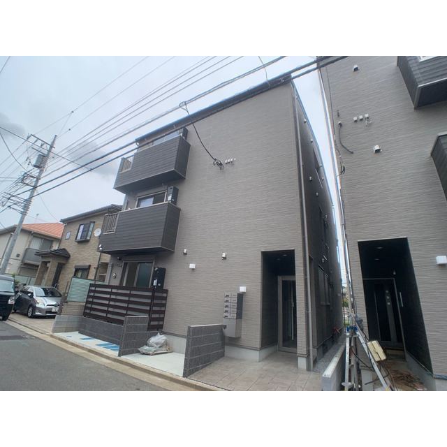 ��ʌ��������܎s�k�擌�听���P����677-16�̃A�p�[�g�̌����O��