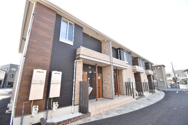 ��ʌ��������܎s����厚�_�c�̃A�p�[�g�̌����O��