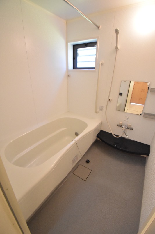 ��ʌ��������܎s��������u�Q���ڂ̃A�p�[�g�̃o�X