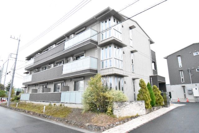 ��ʌ��z�J�s���C�N�^�E���V����2-4�̃A�p�[�g�̌����O��