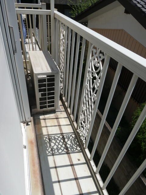 ��ʌ��������܎s������x�蒬�̃A�p�[�g�̃o���R�j�[