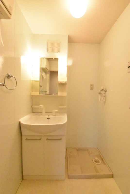 ��ʌ�����s����P���ڂ̃A�p�[�g�̐��ʏ�