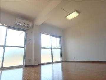 ��ʌ��������܎s����厚����{���̃}���V�����̃o���R�j�[