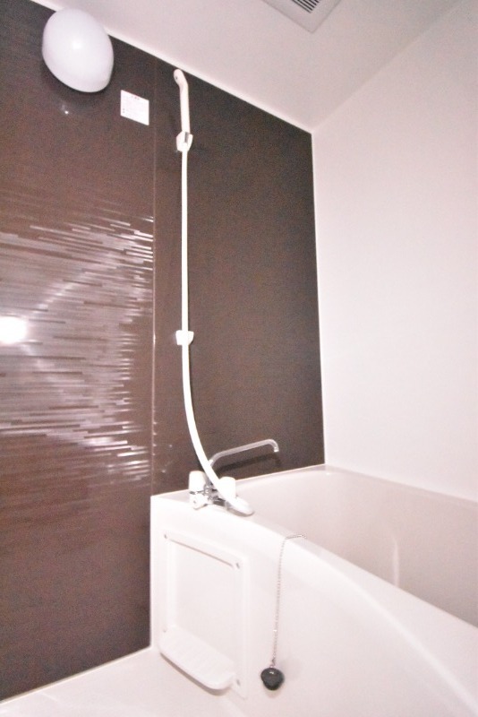 ��ʌ��������܎s�Y�a���؍�R���ڂ̃A�p�[�g�̃o�X