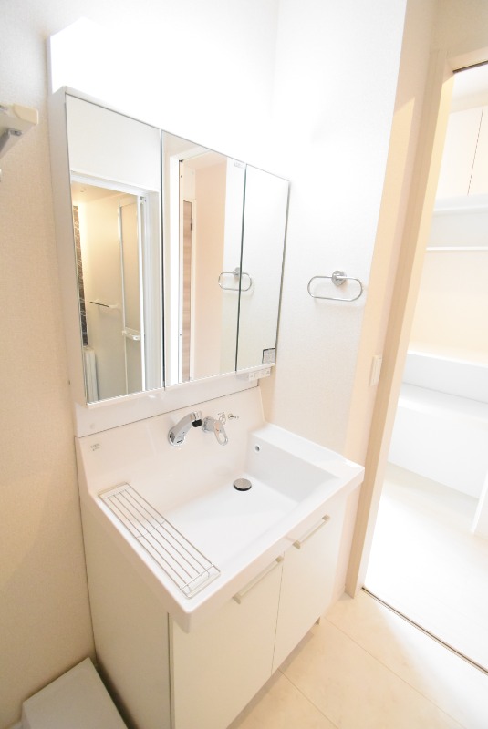 ��ʌ��������܎s������厚���[��̃A�p�[�g�̐��ʏ�