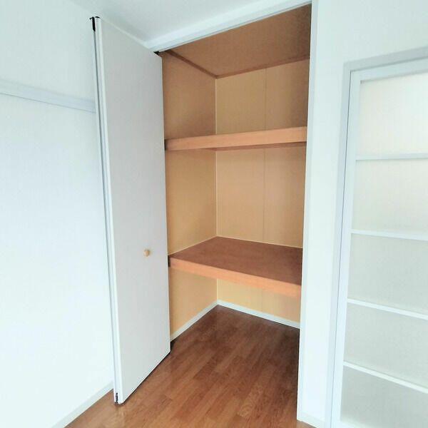 ��ʌ��t�����s�����P���ڂ̃A�p�[�g�̎��[