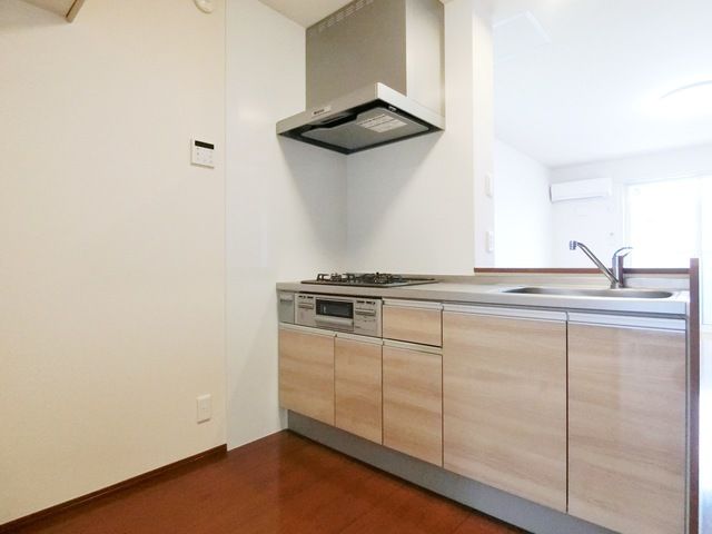 ��ʌ������s���P���ڂ̃A�p�[�g�̃L�b�`��