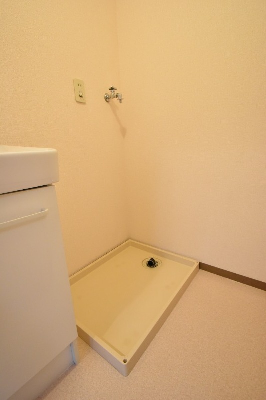 ��ʌ������s�����T���ڂ̃A�p�[�g�̂��̑������E�X�y�[�X